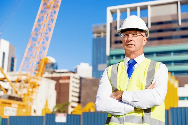 Ingeniero constructor en la obra — Foto de Stock