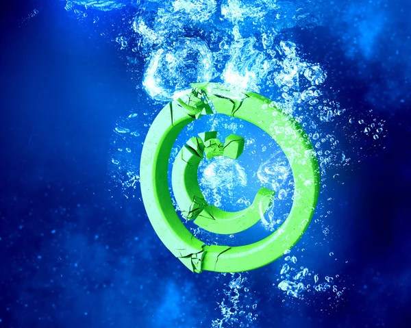 Signo de direitos autorais na água — Fotografia de Stock