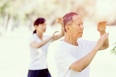 İnsanlar Park Thai chi