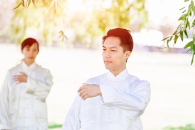 İnsanlar Park Thai chi