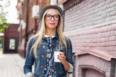 Turistik şehirde gezi