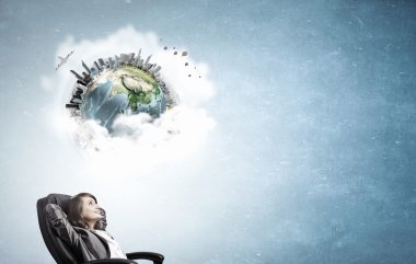 Dalgın kadın ve duygularını