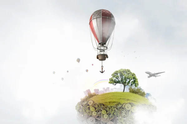 Hava balonu yaz gökyüzünde — Stok fotoğraf