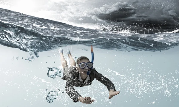 Nő a víz alatt — Stock Fotó