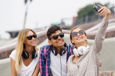 Büyük selfie yapma