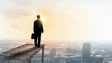 Yatak kürsüye işadamı