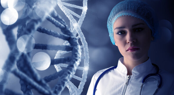 Женщина-технолог в лаборатории
