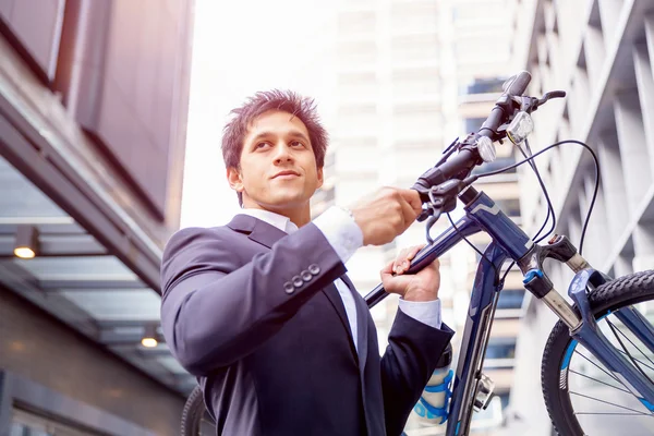 Bisiklet ile başarılı iş adamı