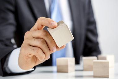 İş hiyerarşi ve insan kaynakları kavramı