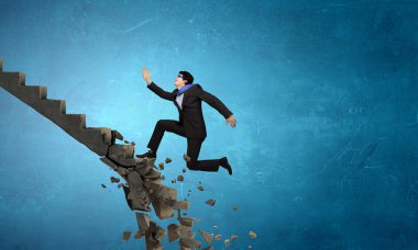 Üst zorlukların üstesinden