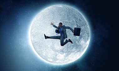 Başarı için büyük sıçramayı yaptı