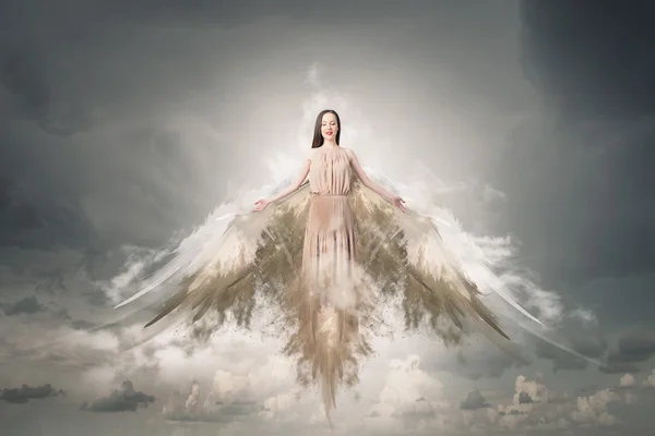 천사의 아름 다운 여자 — 스톡 사진