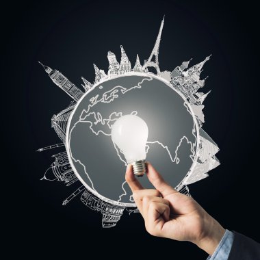 Ampul elinde parlayan