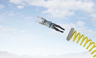 Başarı için büyük sıçramayı yaptı