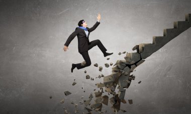 Üst zorlukların üstesinden