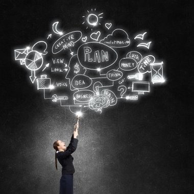 Fener ışığı ile çizim kadın