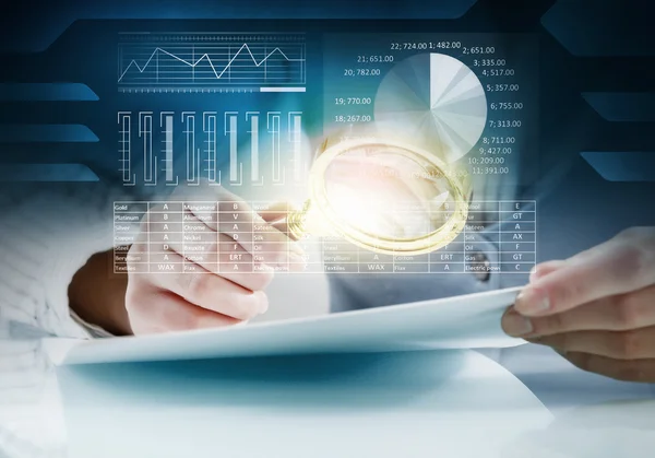 Menganalisa data statistik — Stok Foto