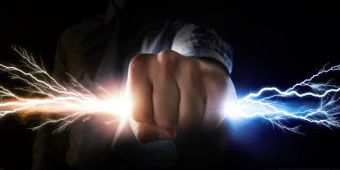 Adamı yakalamak ışık akışı