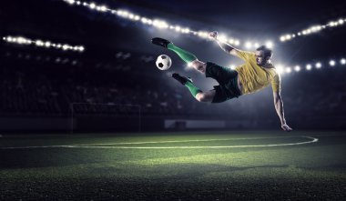 İleri futbolcu
