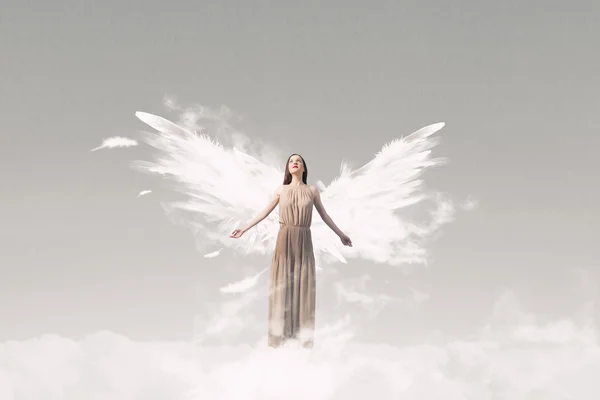 Angelic mulher bonita — Fotografia de Stock