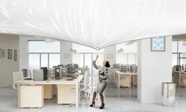 iş kadını çekerek afiş