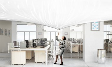 iş kadını çekerek afiş