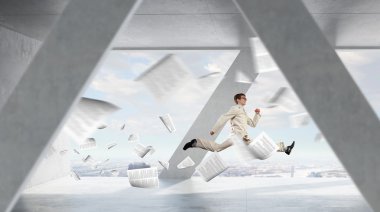 İşadamı ofiste dans