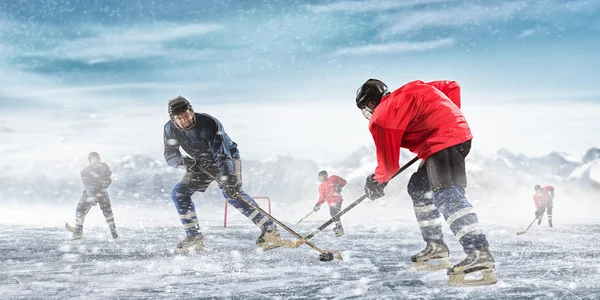 Jouer au hockey jeu — Photo