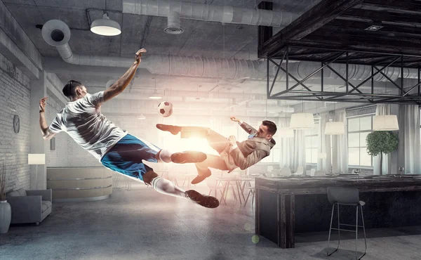 Playing ball in office — Stock Photo, Image