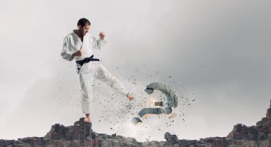 Krate adam içinde hareket