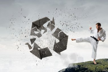 Krate adam içinde hareket