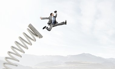 Başarı için büyük sıçramayı yaptı