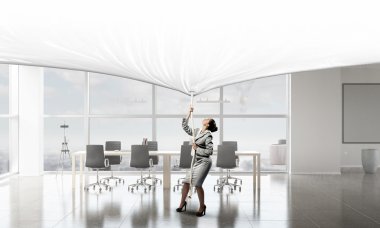 iş kadını çekerek afiş