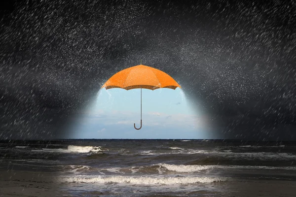 Cor guarda-chuva no céu — Fotografia de Stock