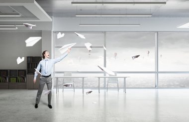 Duygu ücretsiz ve dikkatsiz. Karışık teknik