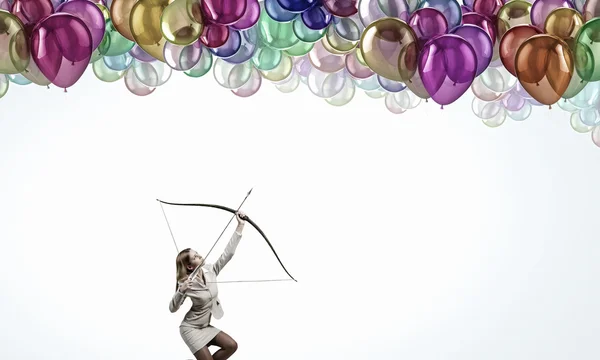 Mulher apontando seu objetivo. Meios mistos — Fotografia de Stock