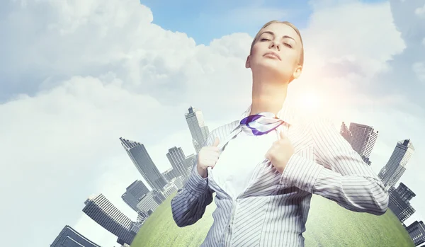 Se siente poderosa y valiente. Medios mixtos — Foto de Stock