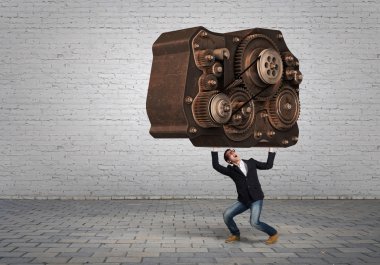 O yapıcı düşünce sahiptir. Karışık teknik