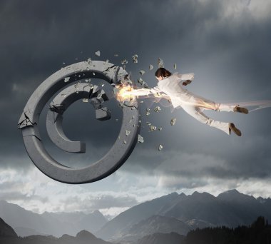 Kadın copyrighting işareti gürültüyle çarpmak. Karışık teknik