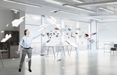 Duygu ücretsiz ve dikkatsiz. Karışık teknik