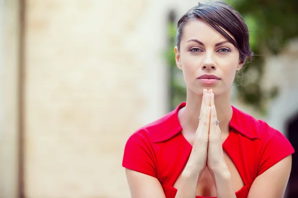 Portrait of businesswoman outside — Stock Photo, Image