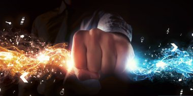 Adamı yakalamak ışık akışı