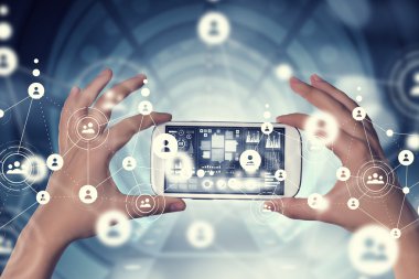 Kitle iletişim araçları kullanıcı arayüzey. Karışık teknik