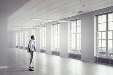 Modern ofis iş adamı. Karışık teknik