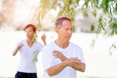 İnsanlar Park Thai chi