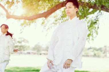 İnsanlar Park Thai chi