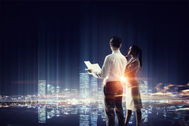 İşbirliği içinde çalışma. Karışık teknik