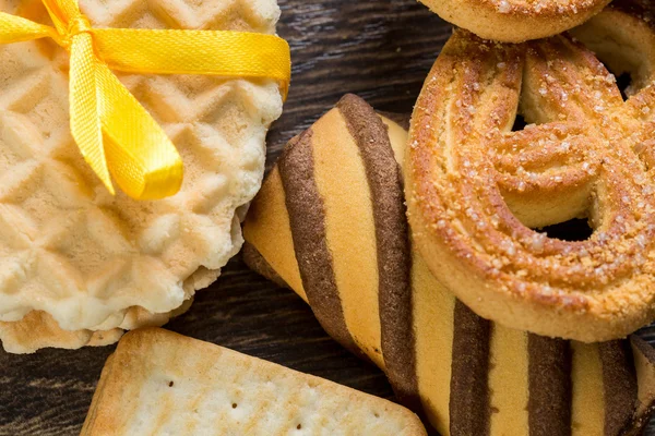 Galletas en la mesa — Foto de Stock