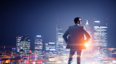 Geç geceye kadar çalışma. Karışık teknik