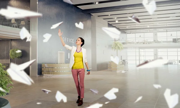 Kız ofis iç. Karışık teknik